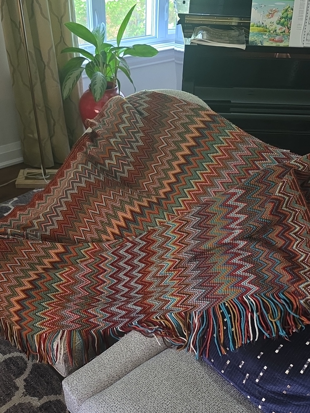 Multicolor Zigzag Knit Throw Blanket - Cozy Living Accent